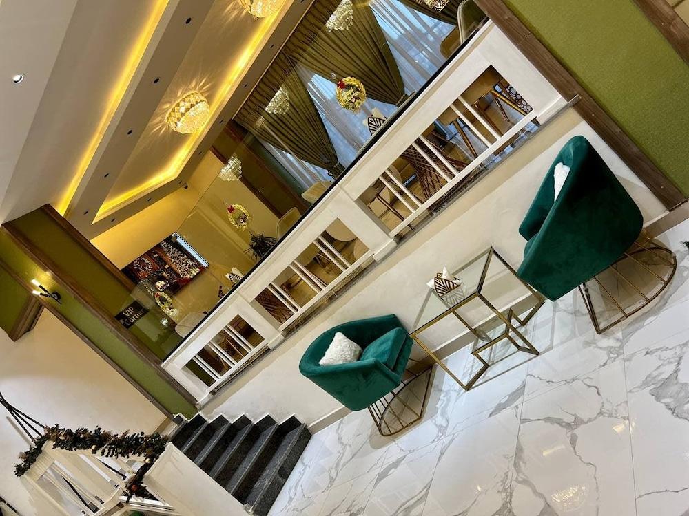 Cyan Hotel Адис Абеба Екстериор снимка
