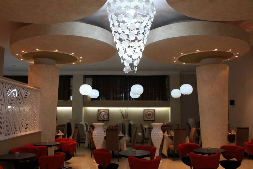 Cyan Hotel Адис Абеба Екстериор снимка